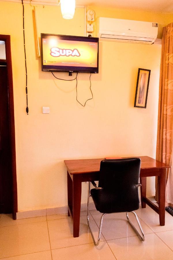 Kahondo Buffalo Hotel Kampala Makerere Экстерьер фото