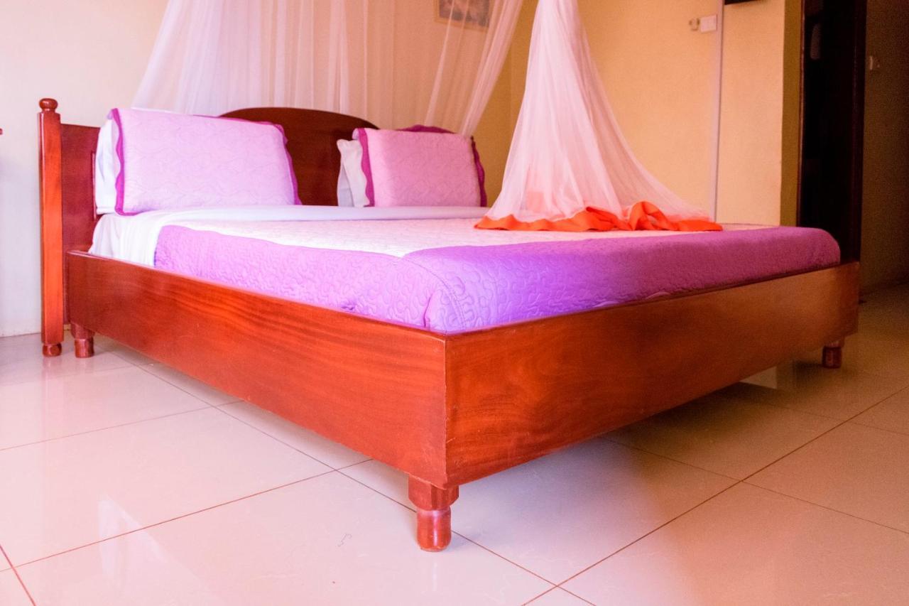 Kahondo Buffalo Hotel Kampala Makerere Экстерьер фото